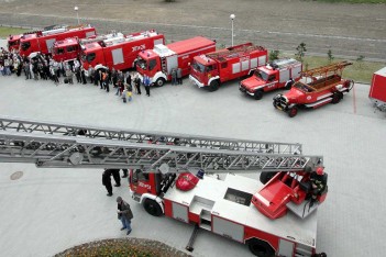 Sprzęt i wozy gaśnicze dla strażaków-ochotników