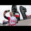  Z okazji Dnia Flagi ulicami Katowic przebiegli uczestnicy Biegu Bohaterów. fot. Tomasz Żak / UMWS 